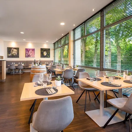 Hotel Mercure Johannisberg 4*